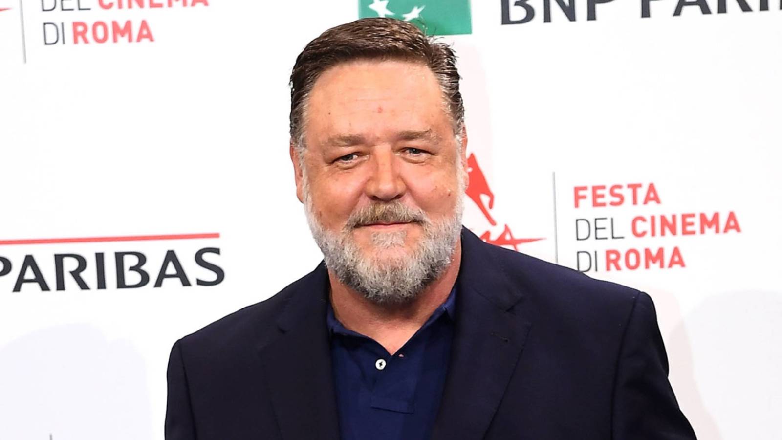 Russell Crowe's 138-Minute War Epic That Roger Ebert Called 