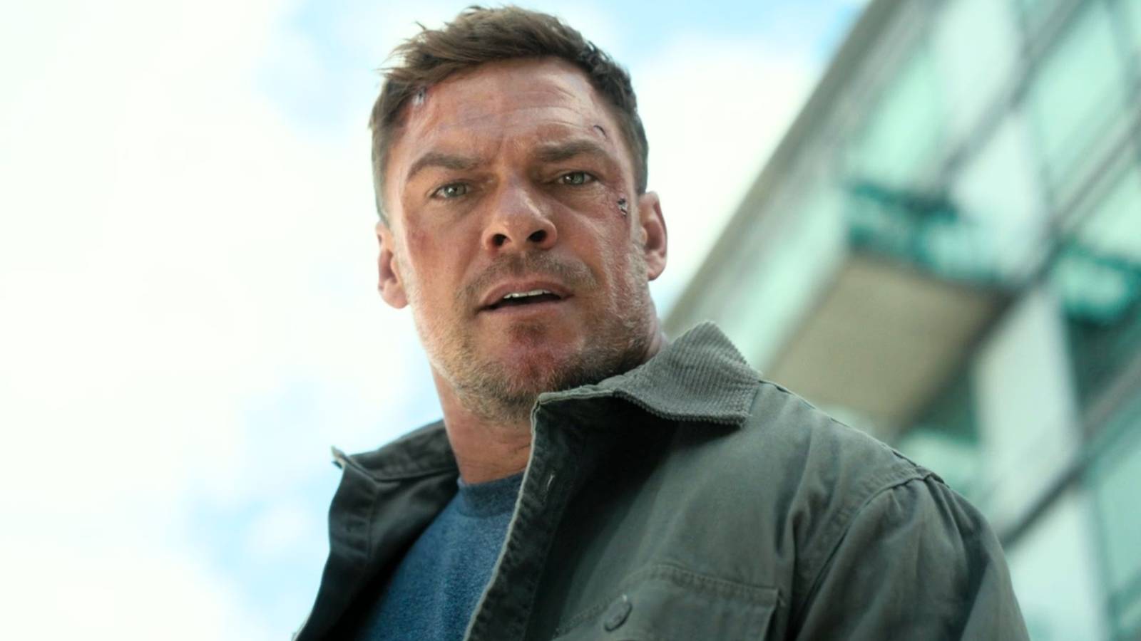 Reacher Creator Reveals the Only 3 Ways the Hit Action Thriller Series Will End
