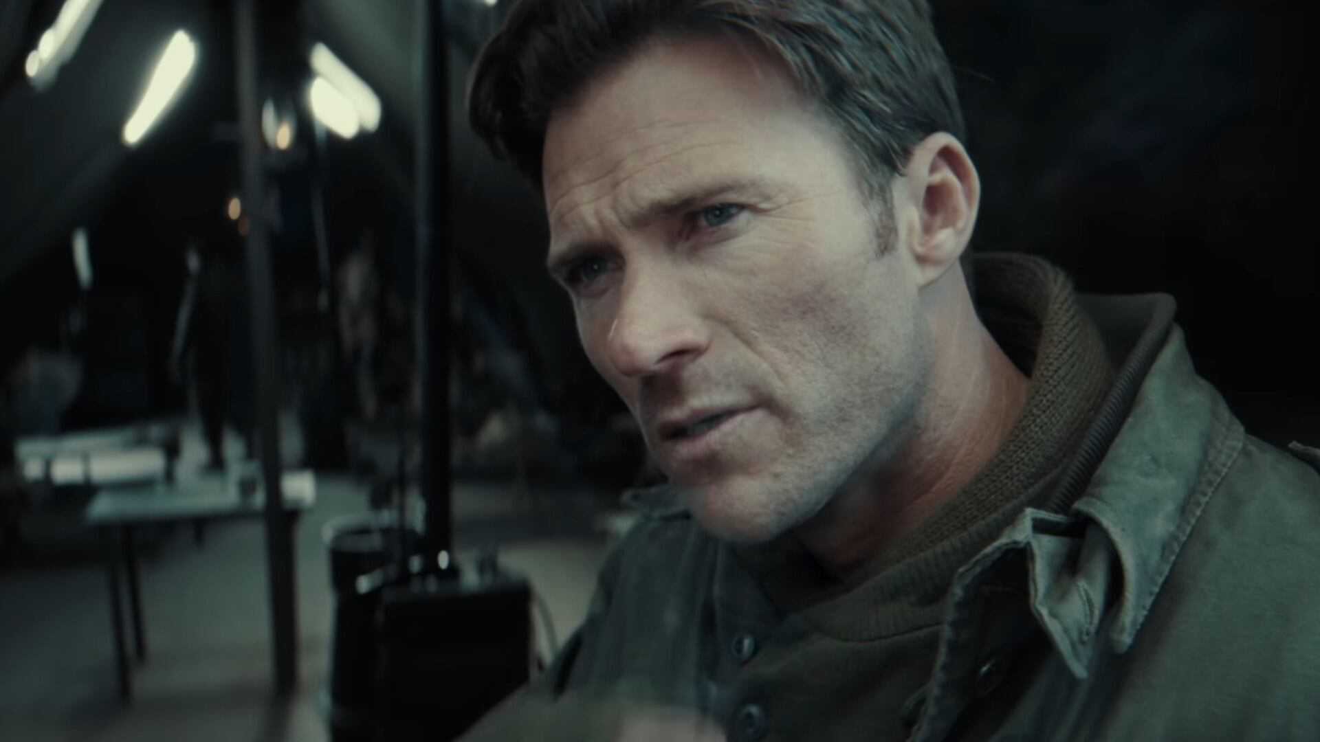 Scott Eastwood plays John castle in Lucky strike