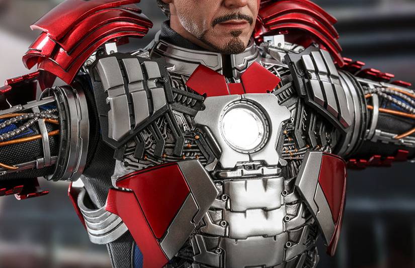 Figurine Iron Man 2 - Tony Stark Mark V Deluxe - Échelle 1:6 (environ 31 Cm) - Neuf