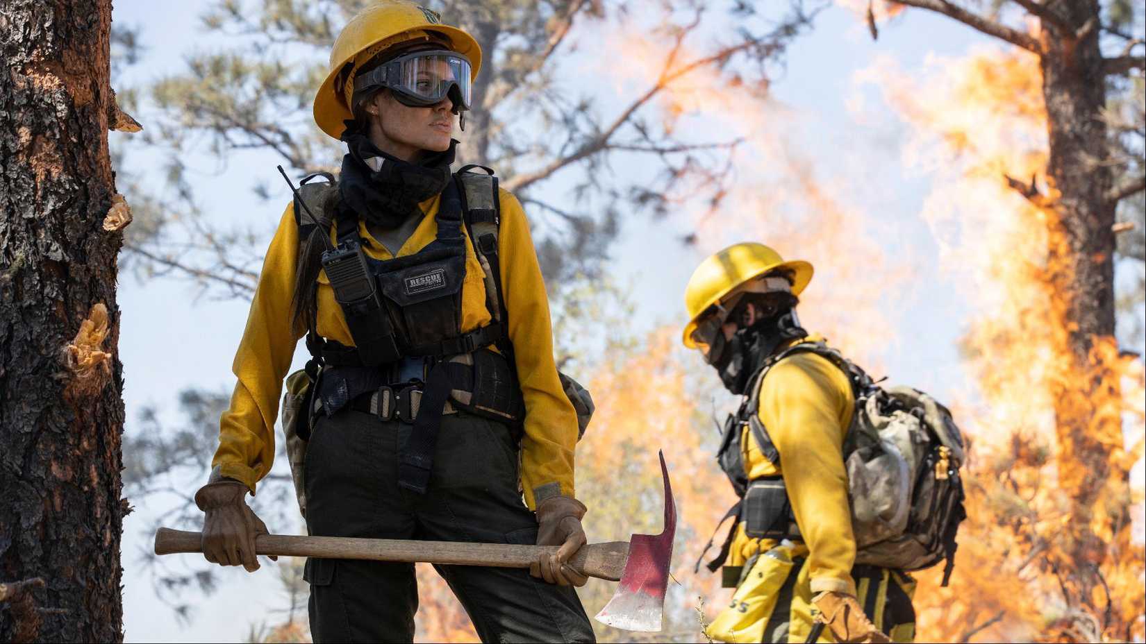 Angelina Jolie Fights Fires in Those Who Wish Me Dead 