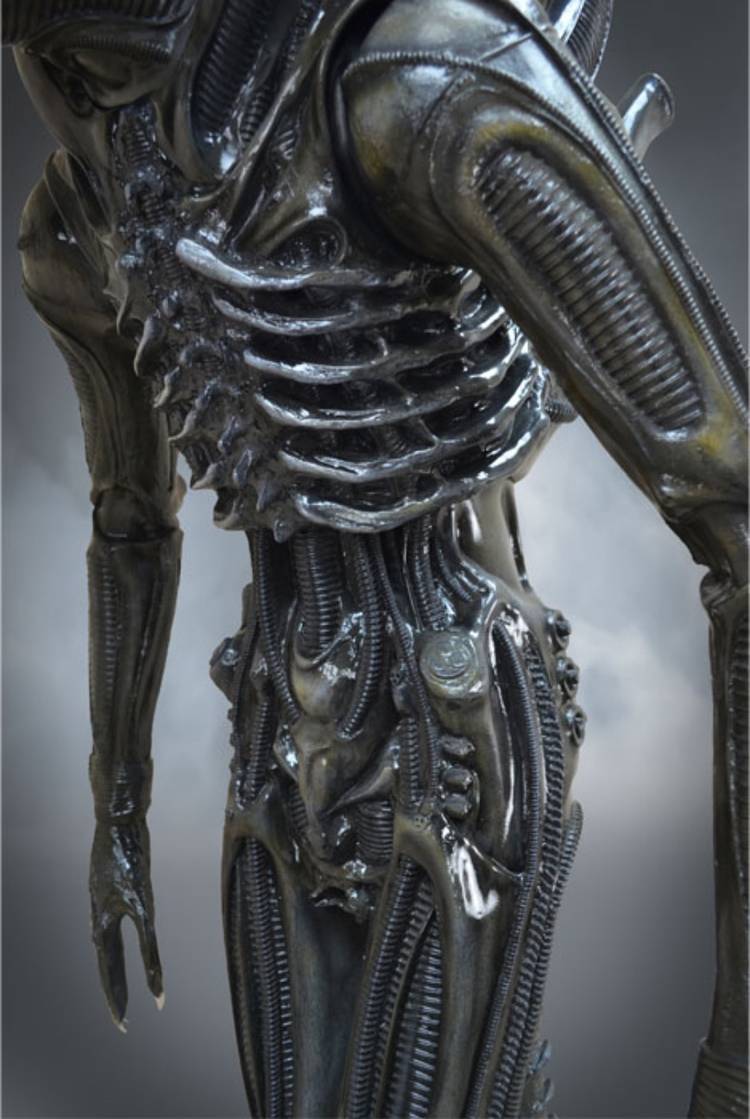 This Life-Size Alien Xenomorph Statue Can Be Yours for $8K