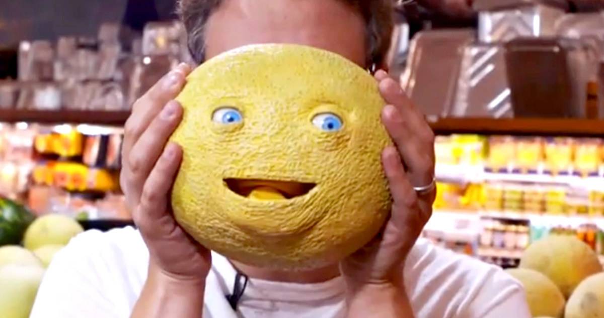 Seth Rogen's Sausage Party Prank Is Hilarious & Terrifying