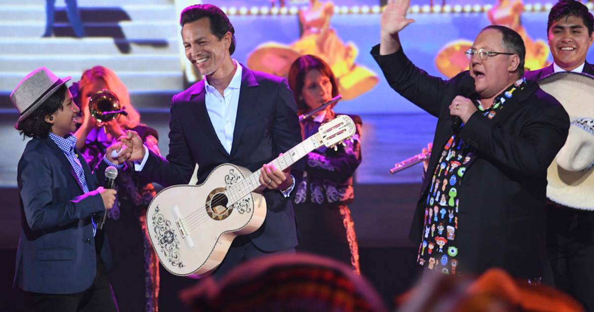 Coco Main Singer Pixar's Coco Cast Guides You Into the Land of the Dead
