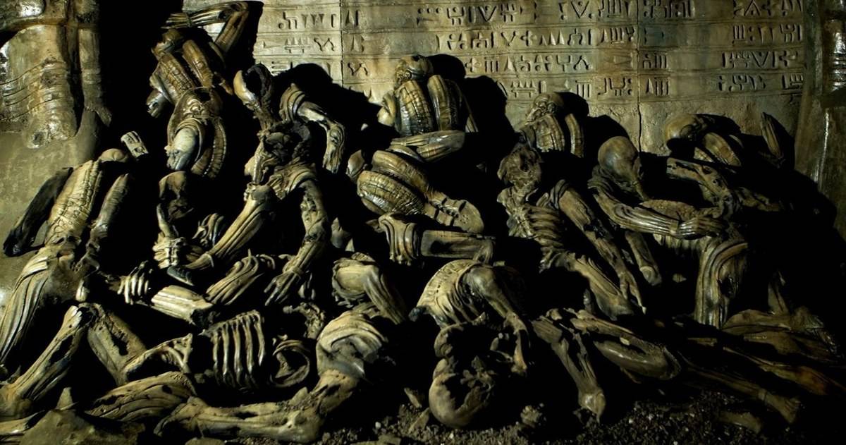 Alien: Covenant Deleted Scene Explores Engineer Graveyard