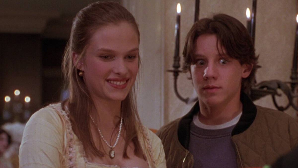 Hocus Pocus Star Vinessa Shaw Hasn't Heard Anything About Returning for the  Sequel, image size:1200x675