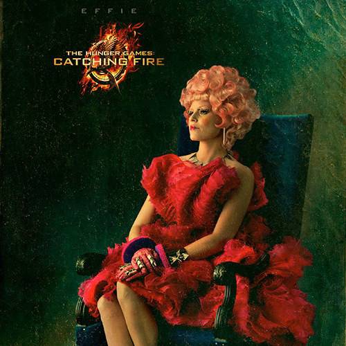 effie trinket red dress One of the most iconic fashionable characters to ever grace the screen was Effie Trinket in The Hunger Games, and with the new movie coming out next month and everyone on social