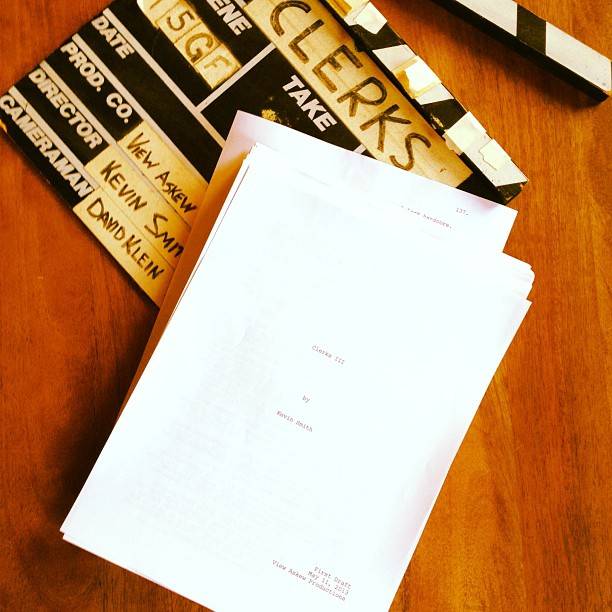 Kevin Scripts Kevin Smith Says the Clerks III Script Is Complete