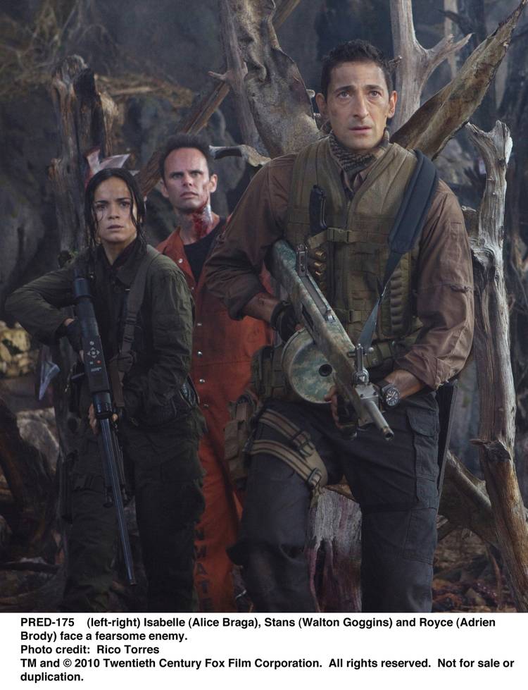 4 Clips and 10 Official Photos from Predators Unleashed!