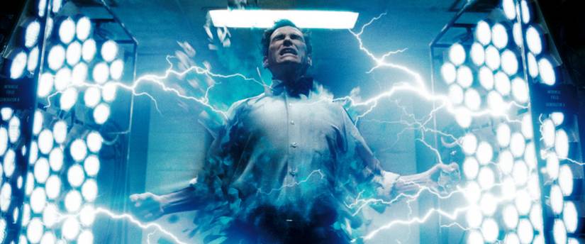 44 Brand New Watchmen Images!