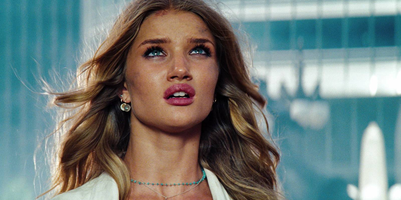 transformers dark of the moon rosie huntington whiteley