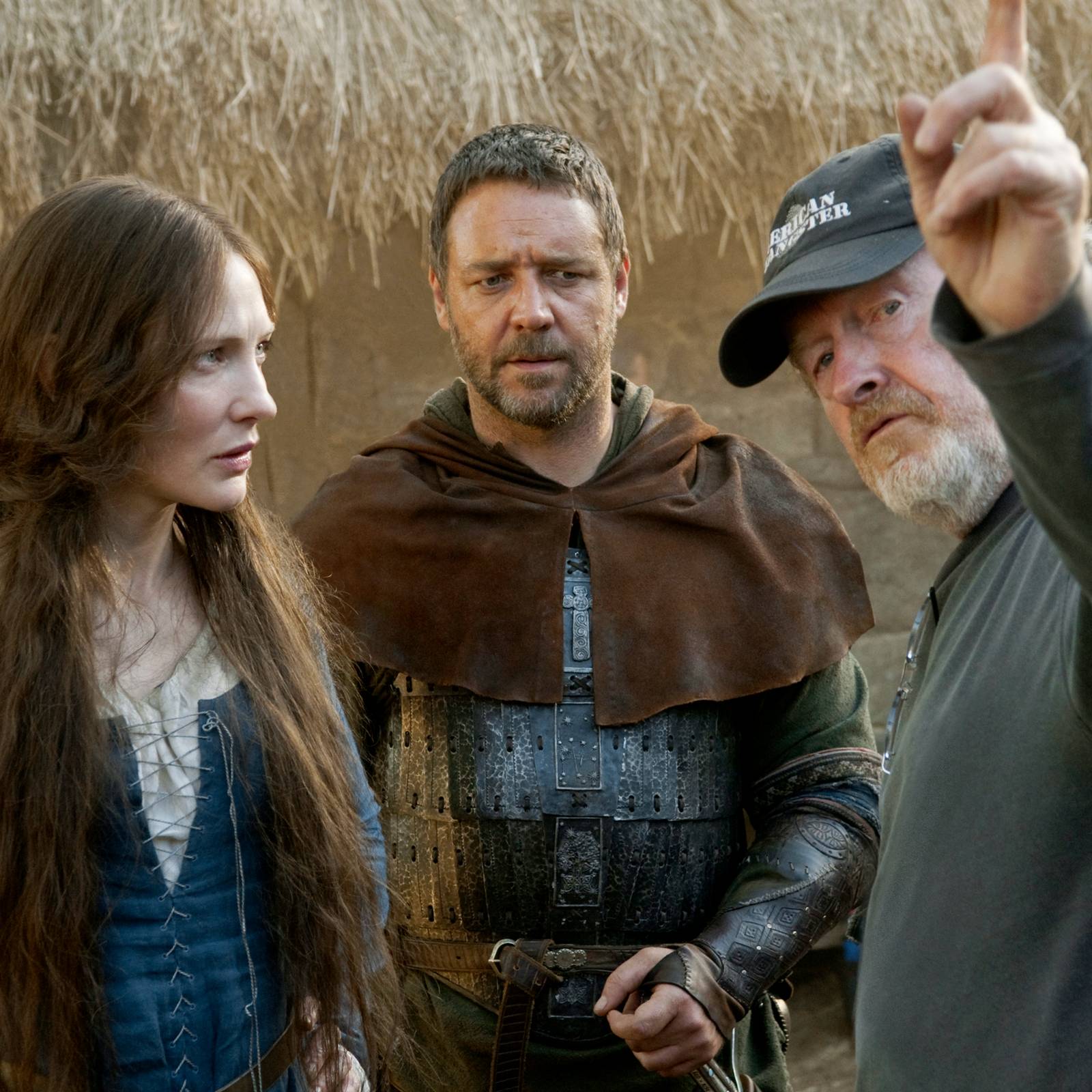 First Robin Hood Trailer and Official Photos Hit!, image size:1600x1600