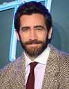 Jake Gyllenhaal como Bronco em In the Grey