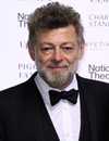 Andy Serkis como Alfred Pennyworth