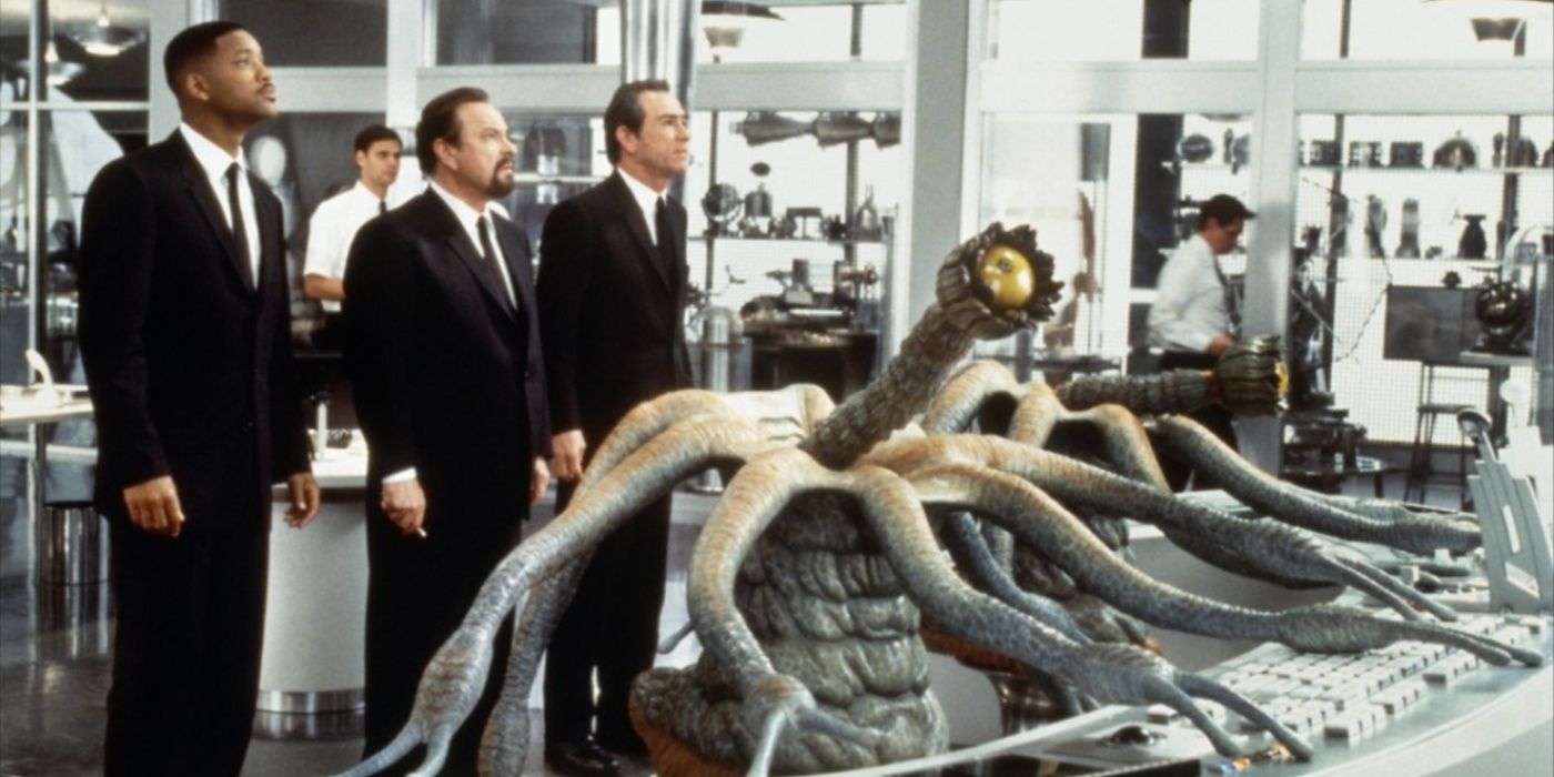 10 Best '90s Sci-Fi Movies About Aliens